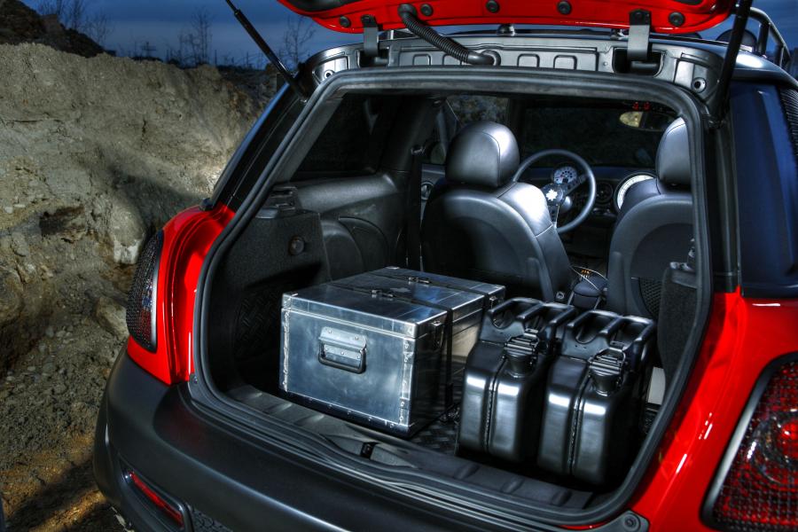  Mini Cooper S Red Mudder by Dsquared 2011 года  (фото 3 из 8)